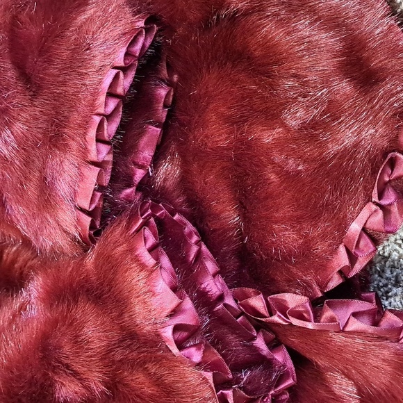Terry Lewis Classic Luxuries Faux Fur ruffle detail Burgundy Jacket Size XS - Picture 13 of 13